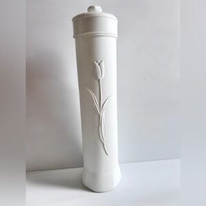 Vintage White Plastic Toilet Paper Holder Tulip